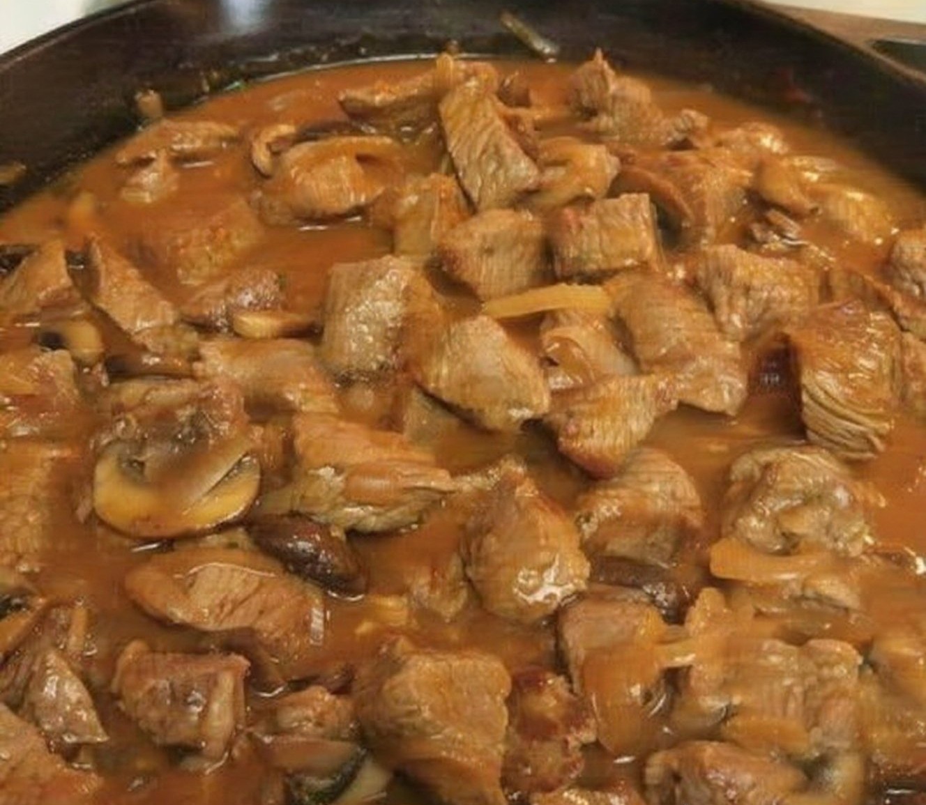 Thumbnail for Mouthwatering Beef Tips with Mushroom Gravy