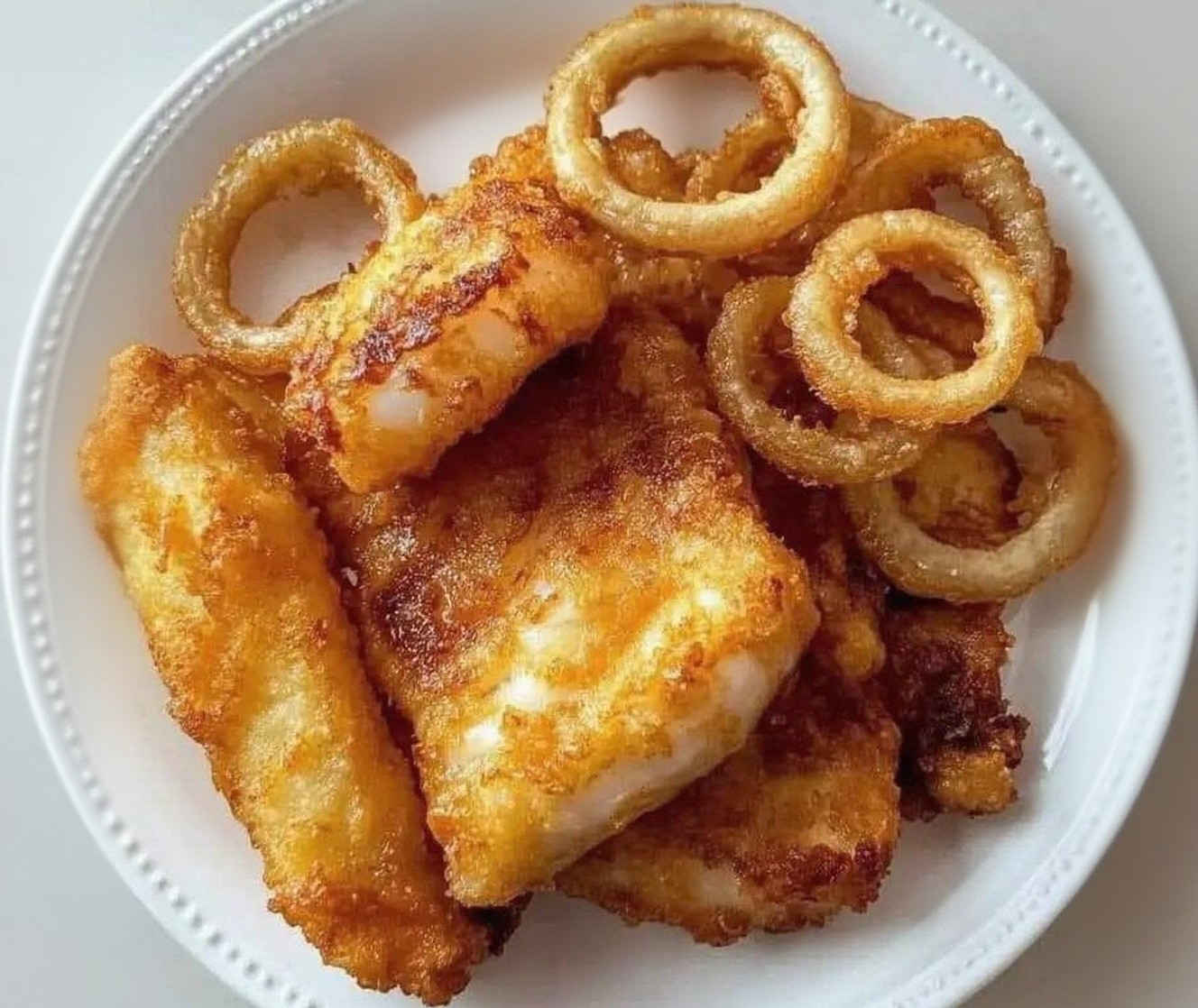 Thumbnail for Tremendous Crispy Cod & Golden Onion Rings Platter – Pub-Style Dinner at Home