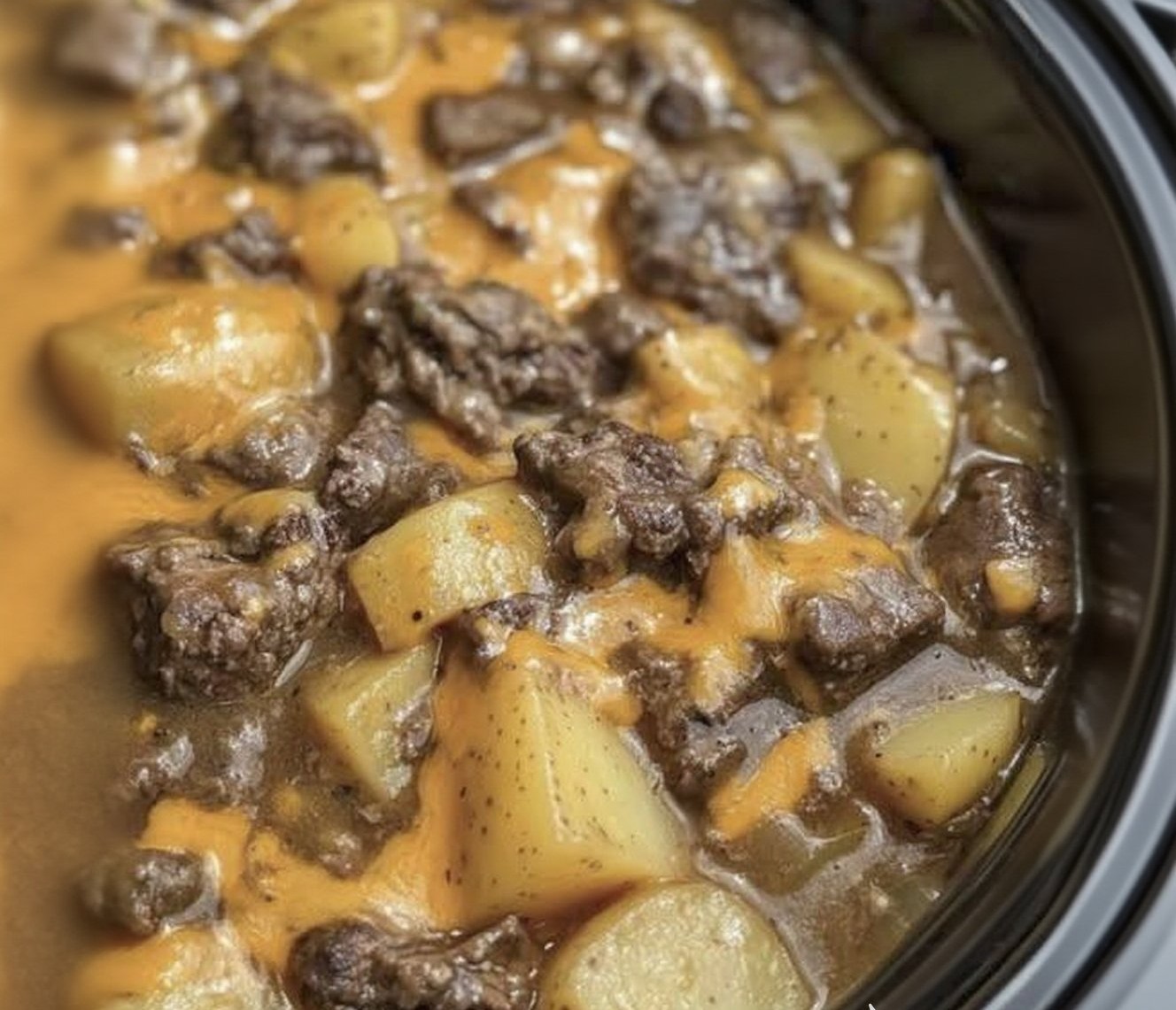 Thumbnail for Old-Fashioned Amish Beef and Potato Casserole – A Hearty Comfort Dish