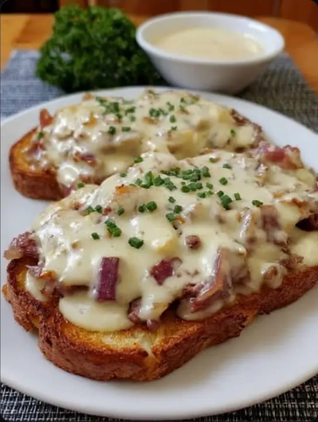 Thumbnail for Creamed Chipped Beef on Toast
