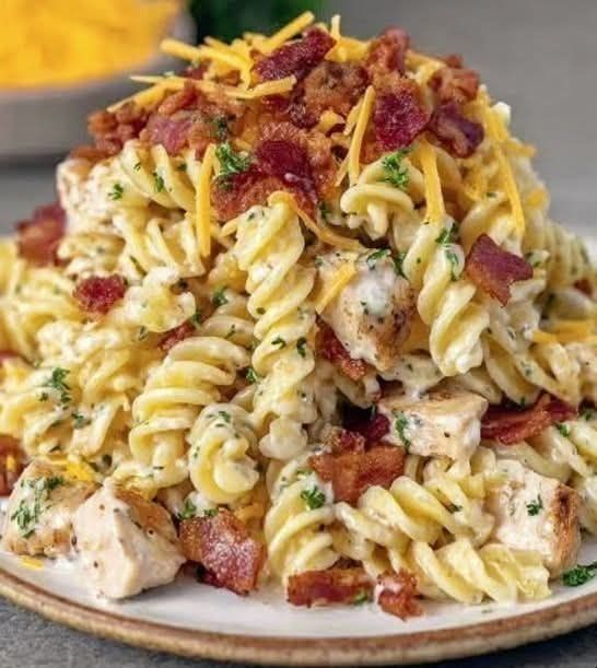 Thumbnail for Chicken Bacon Ranch Pasta