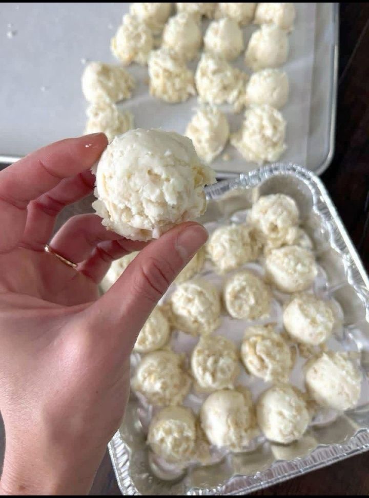 Thumbnail for Slow Cooker Snowballs