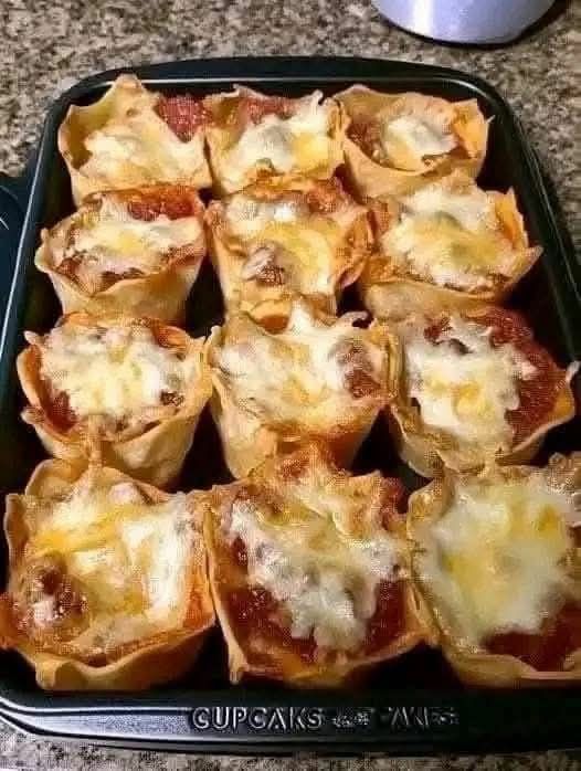 Thumbnail for Wonton Wrapper Lasagna Bites