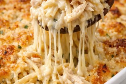 Thumbnail for Creamy Cheesy Chicken Spaghetti Bake