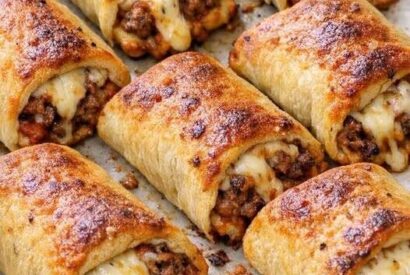 Thumbnail for 5-Ingredient Beef Pizza Roll-Ups